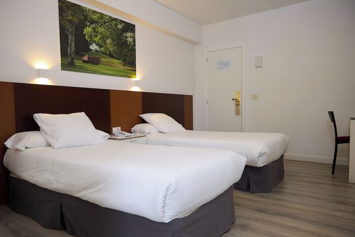 Room 20 of 74