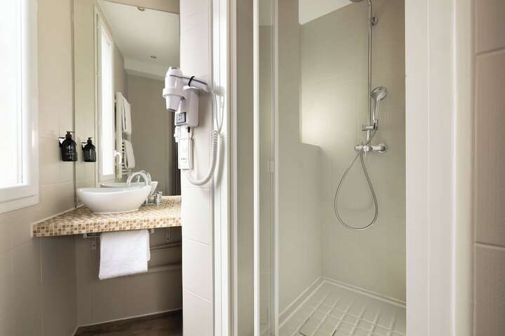 Bathroom Interior Photo