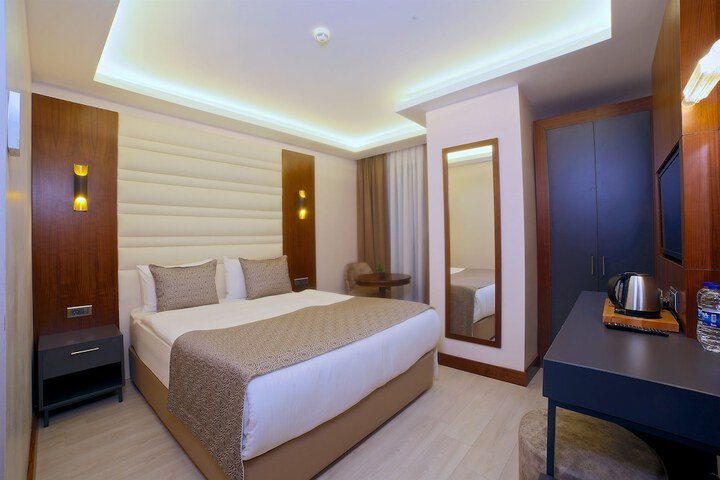 Room 30 of 73
