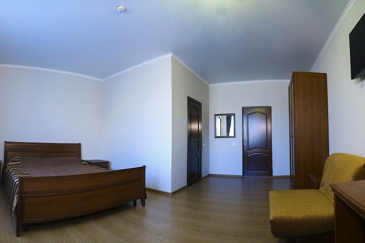 Room 11 of 60