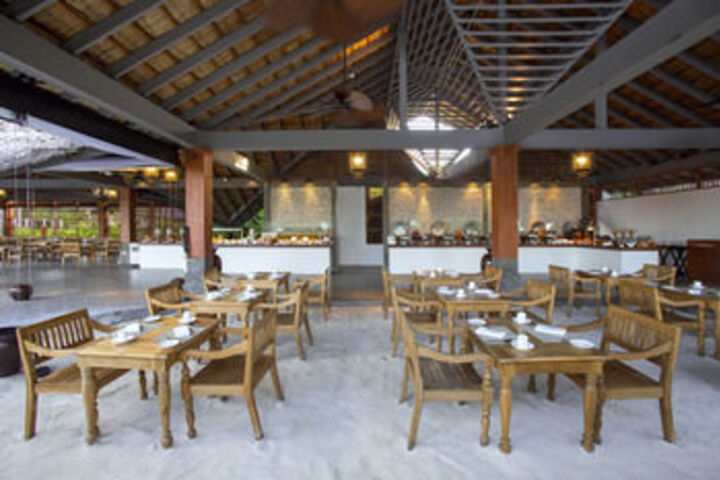 Dining 72 of 94