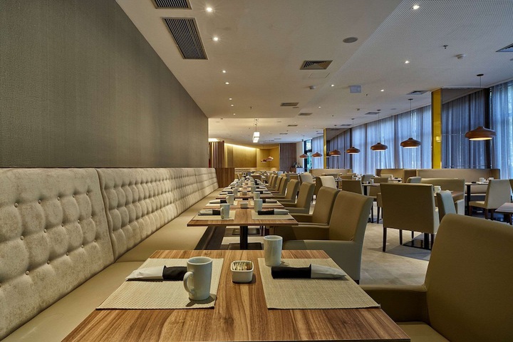 Dining 118 of 141