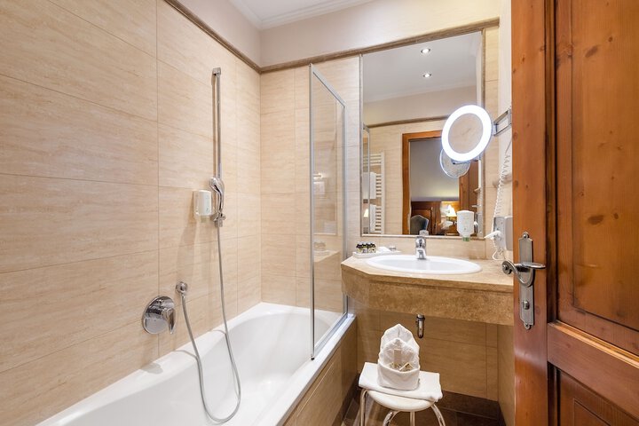 Bath Photo
