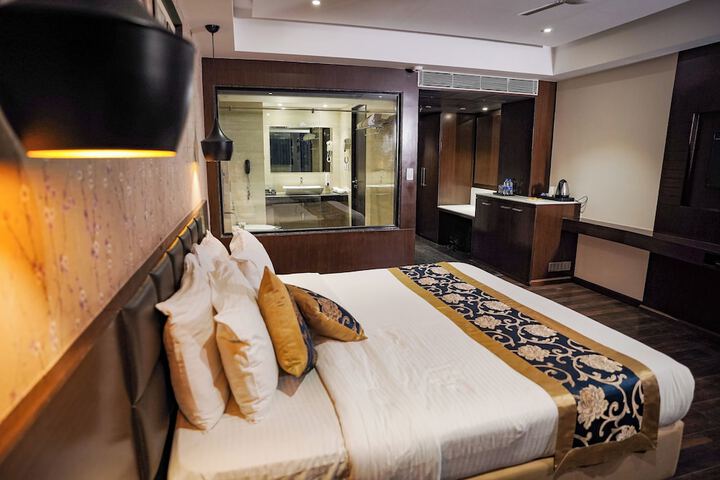 Room 14 of 45