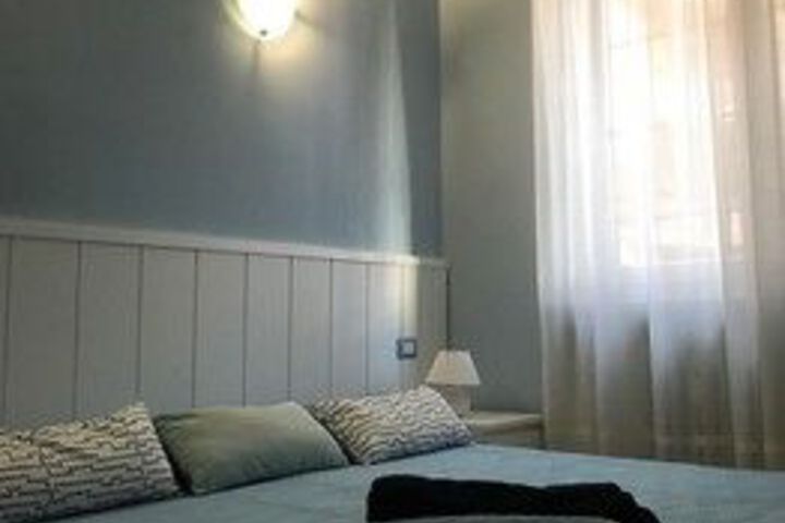 Room 10 of 23