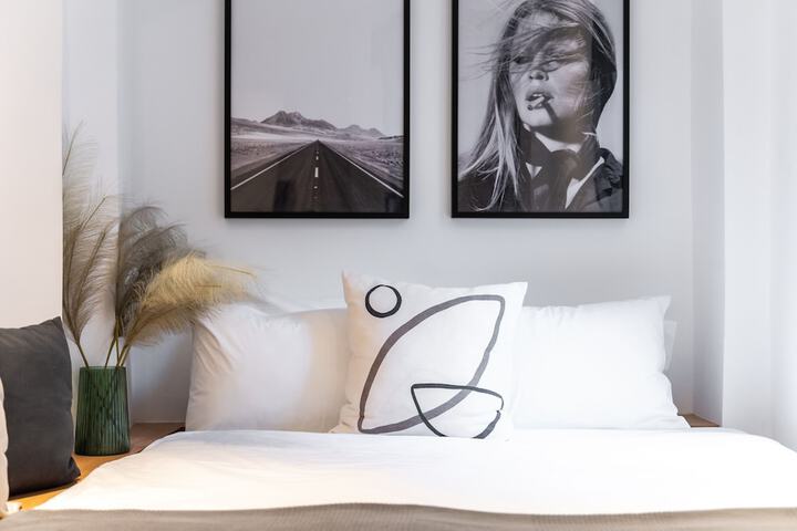 Room 27 of 100