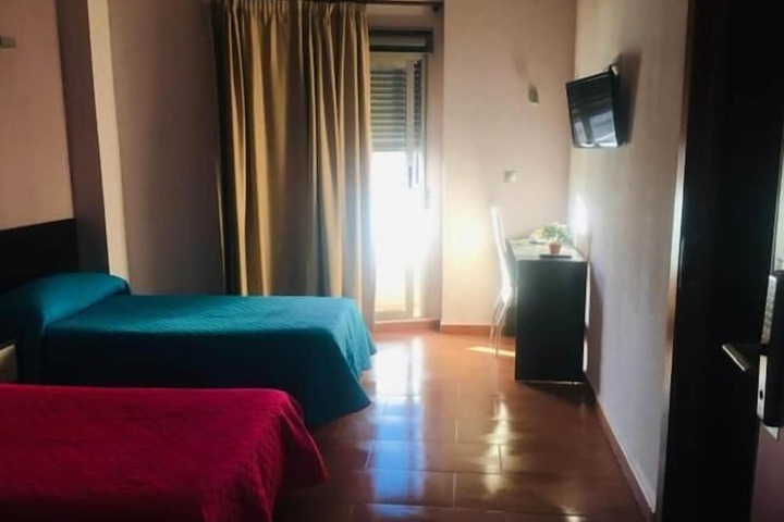 Room 21 of 39