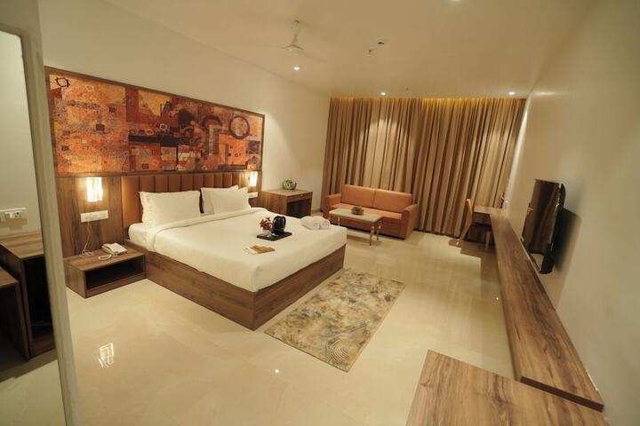 Room 49 of 102