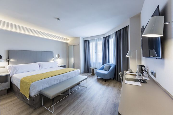 Room 10 of 70