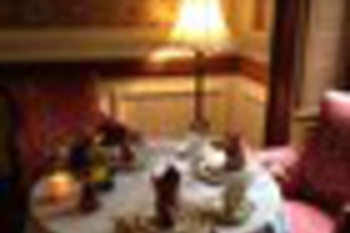 Lounge 62 of 78