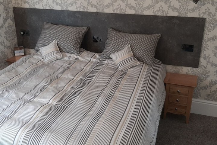Room 9 of 56