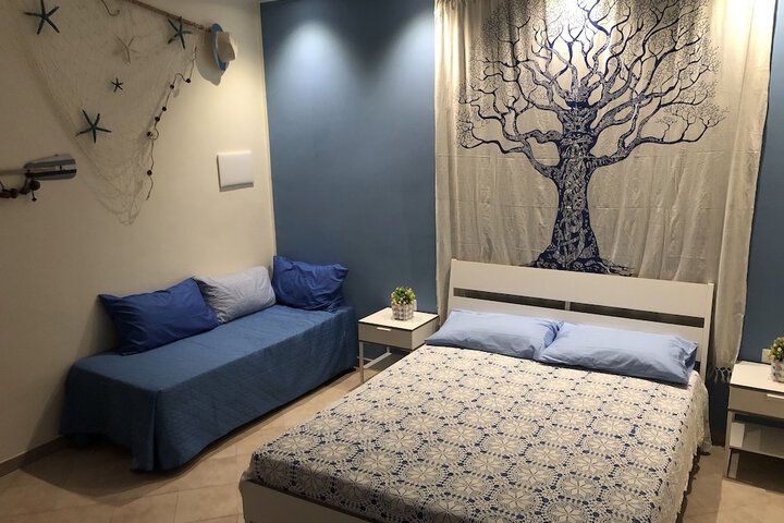 Room 9 of 65