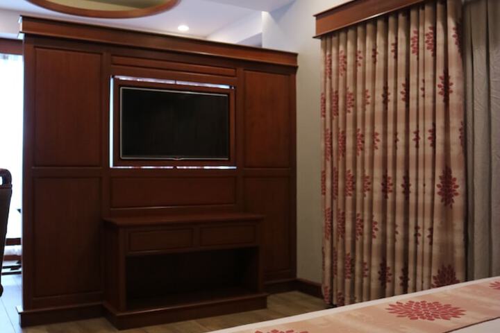 Room 30 of 90