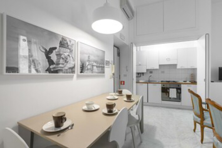 Room 9 of 13