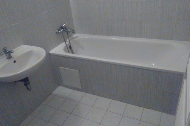 Room 65 of 106