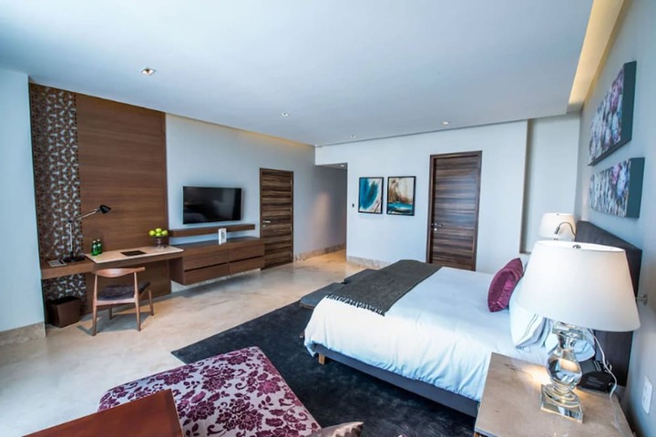Room 14 of 43