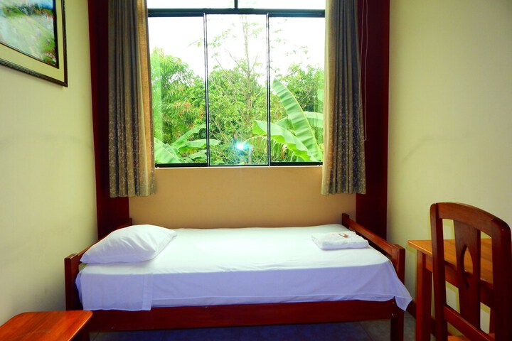 Room 8 of 44