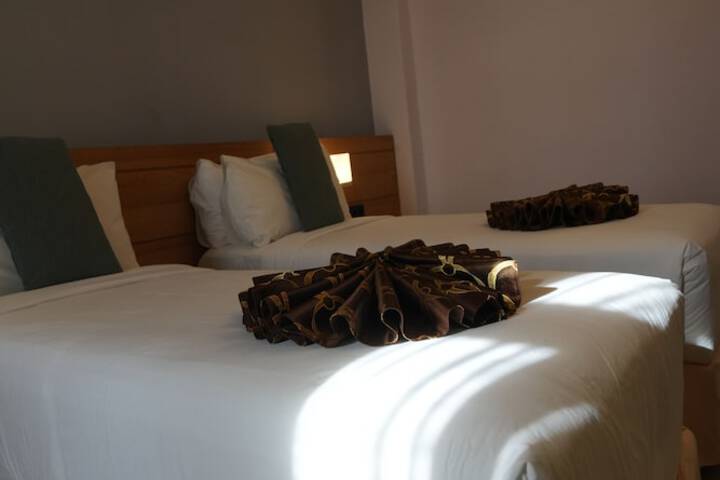Room 38 of 173