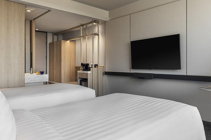 Room 21 of 112