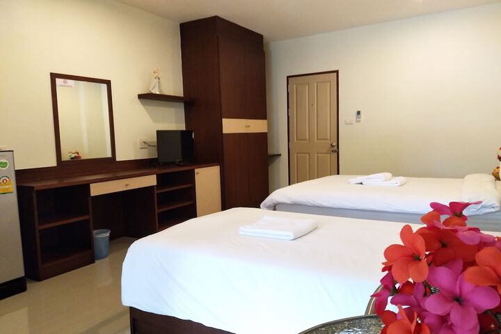 Room 15 of 17