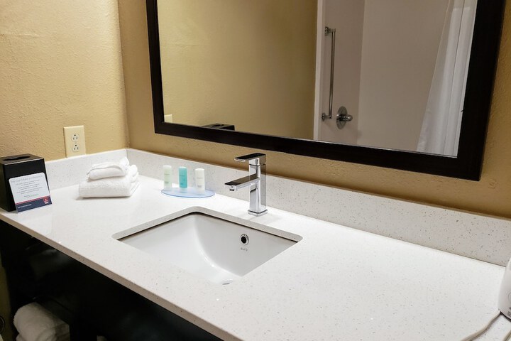 Bathroom sink