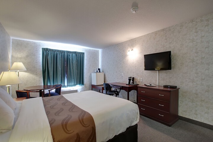 Room 2 of 12