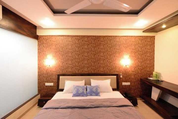 Room 15 of 23