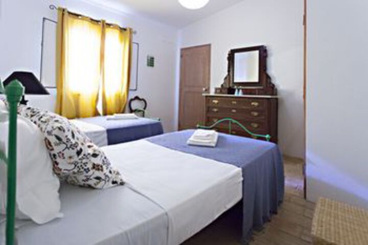Room 13 of 25