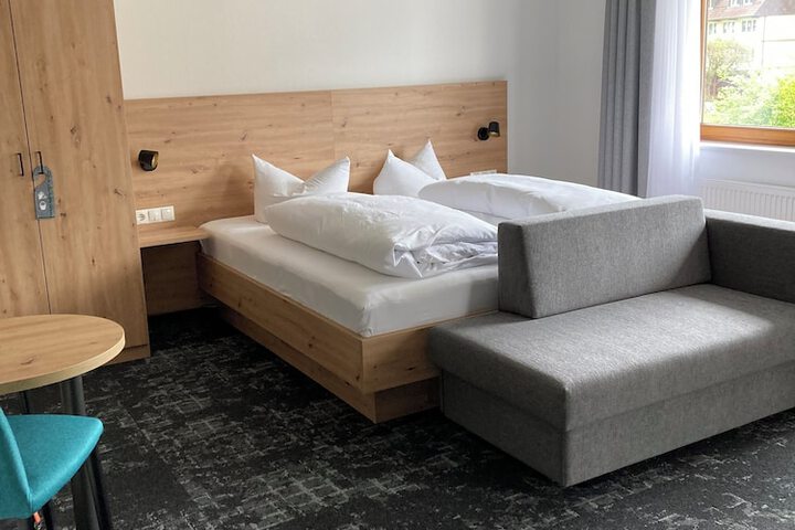 Room 21 of 58