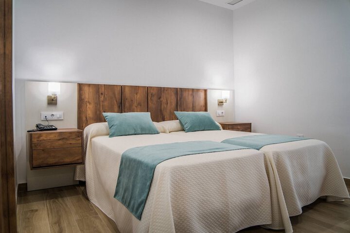 Room 20 of 63
