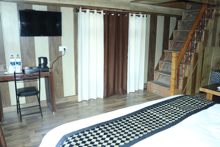 Room 15 of 20
