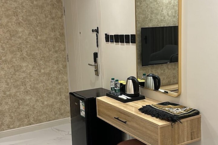 Room 2 of 12
