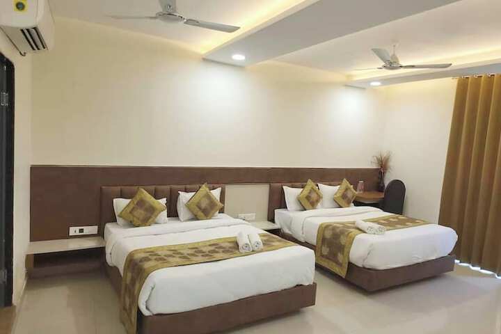 Room 15 of 20
