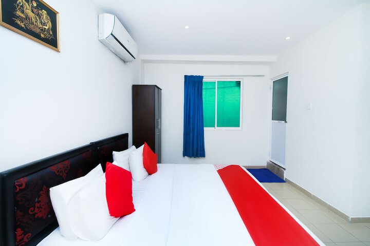 Room 36 of 70