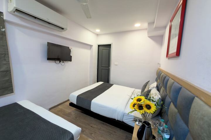 Room 13 of 39