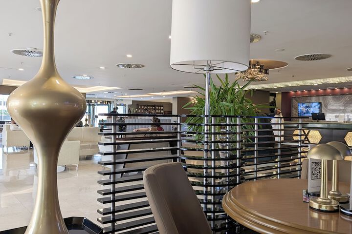 Hotel Lobby