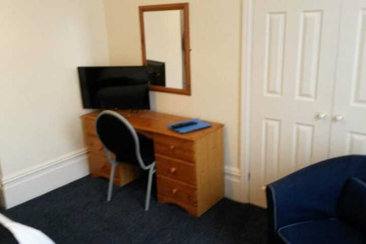 Room 15 of 28