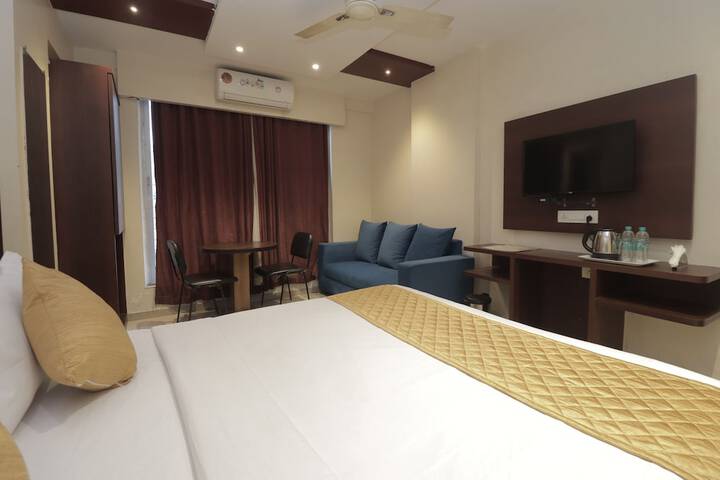 Room 49 of 86