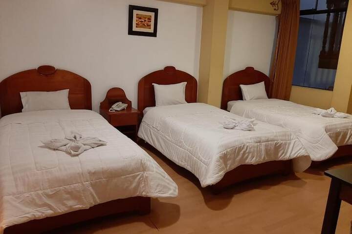 Room 8 of 28