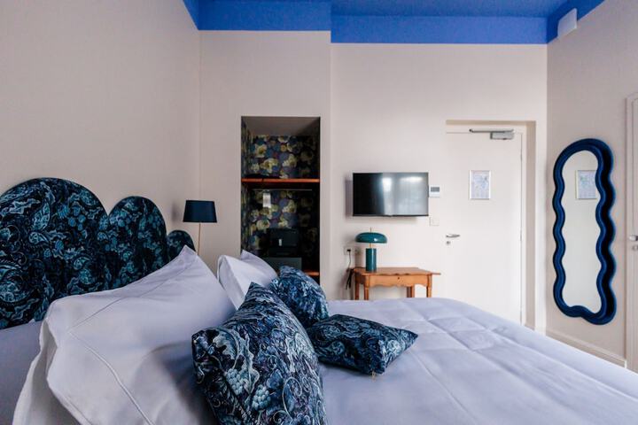 Room 19 of 43
