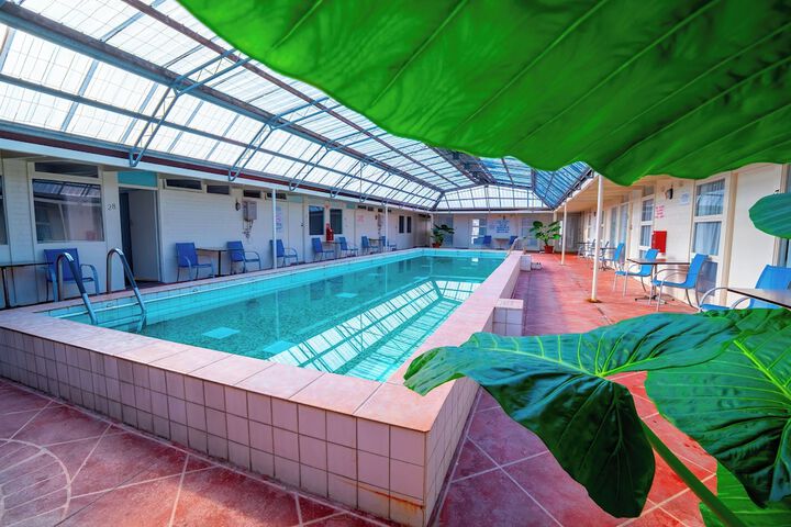 Pool 54 of 100