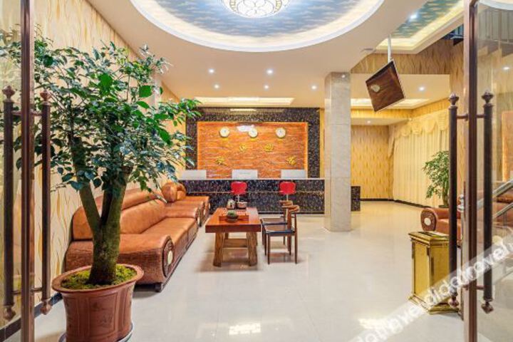 Hotel 1 of 14