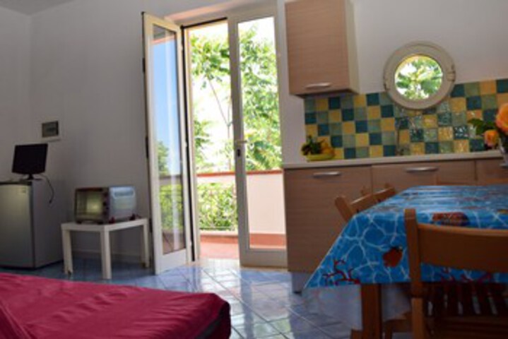 Room 9 of 22