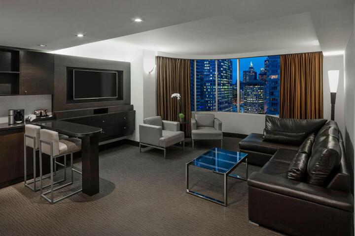 Suite Director Suite (8 of 9)