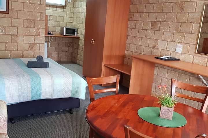 Room 8 of 47