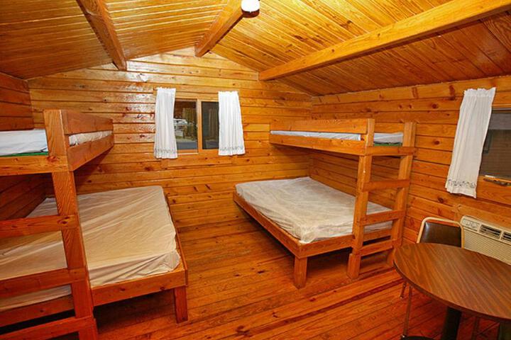 Exterior of Arrowhead Camping Resort Cabin 1