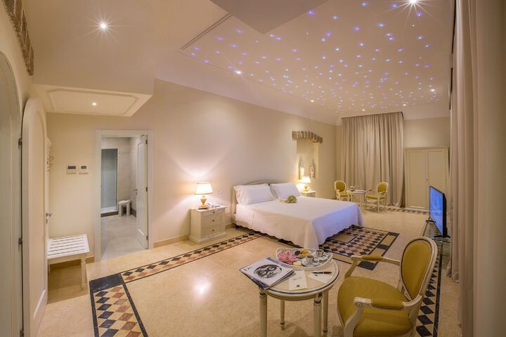 Room 20 of 106
