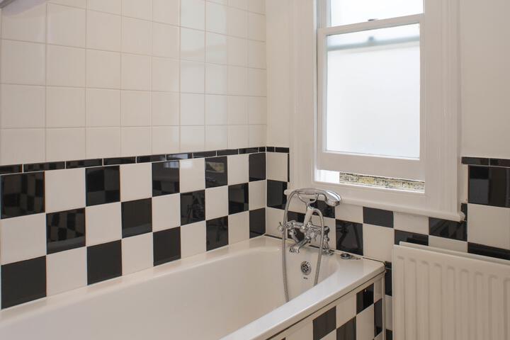 Veeve Townhouse Chacarty Road West London