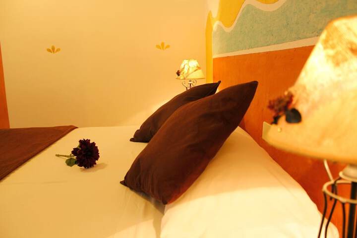 Room 30 of 50