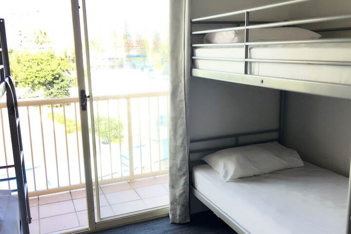 Room 17 of 31